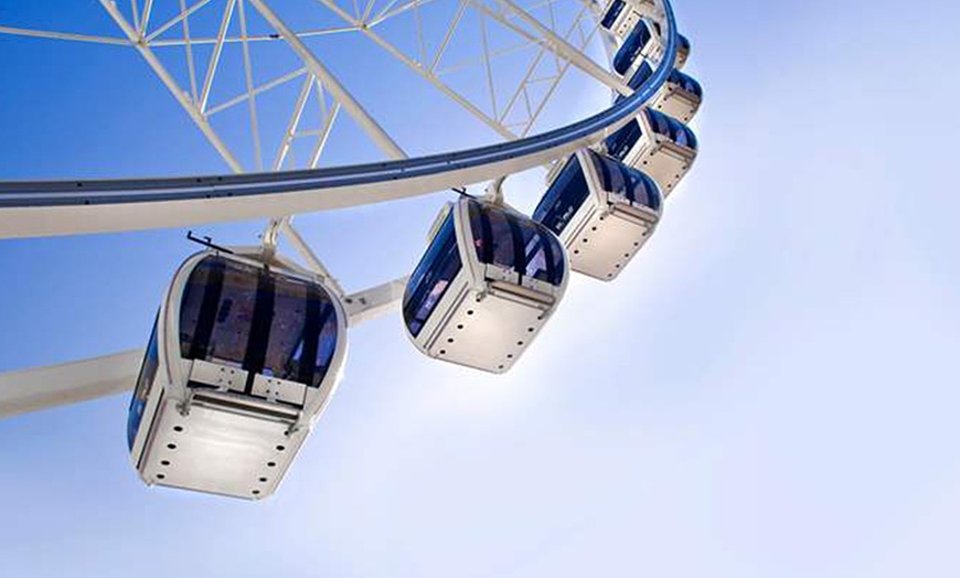 Image 5: Enjoy 360° Views of Brisbane’s Skyline on the Channel Seven Wheel!