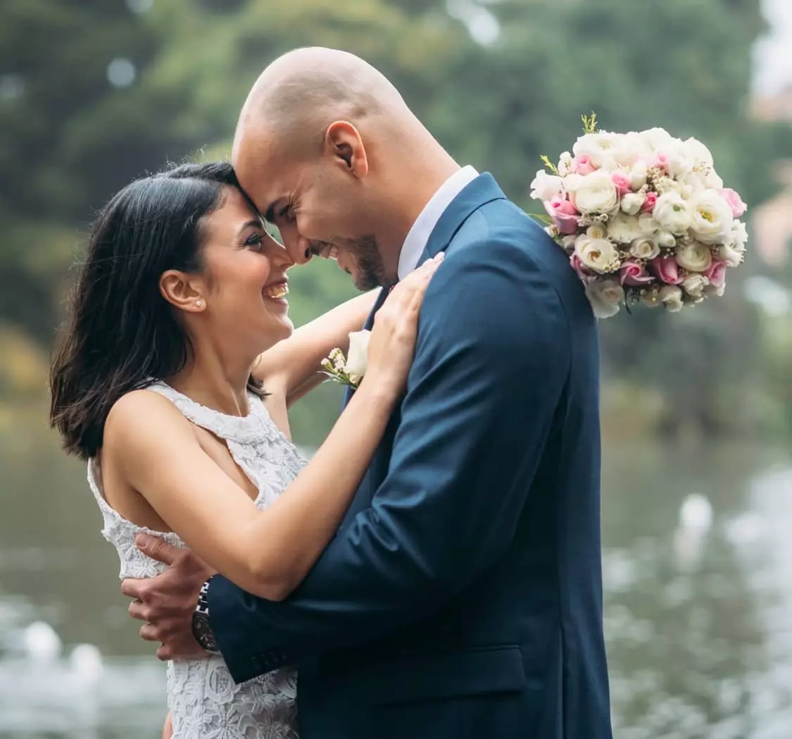 Photoshoots: 30-Min, 90-Min, or 4-Hr with Photos & Prints