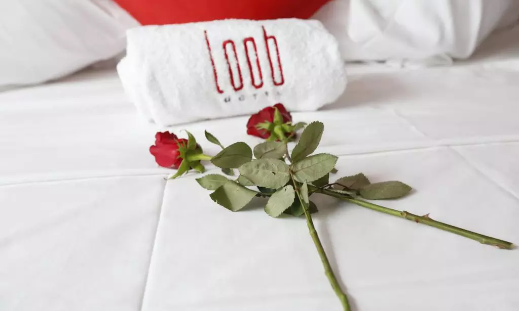 Valencia: Junior o Master Suite con desayuno y botella de cava