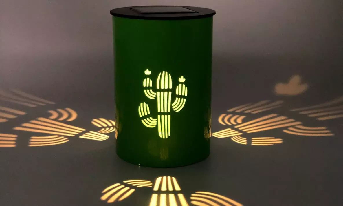 Jusqu'à 4 lanternes métalliques LED solaires décoratives avec ombre pour jardin - Primary Image