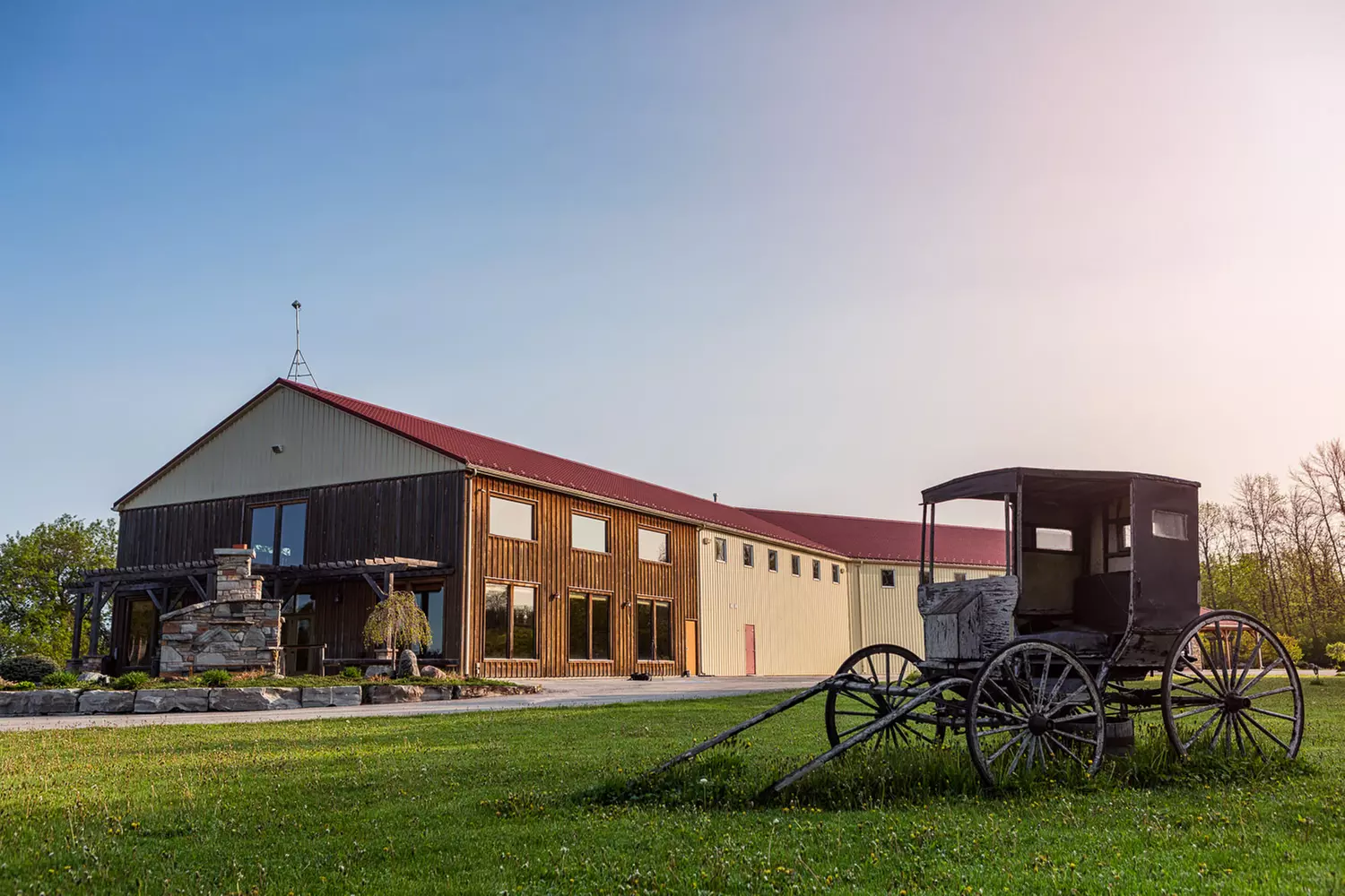 Explore Boutique Wines and Stunning Scenery with a Tour for 2 or 4!