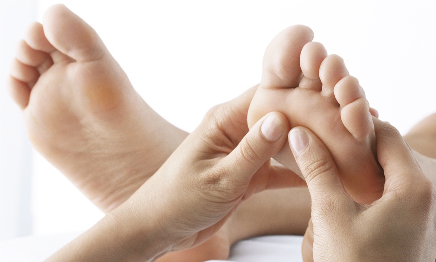 Image 1: Reflexology Online Course