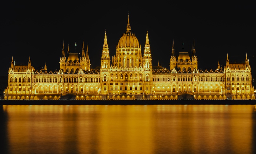 Image 3: ✈ Budapest: 2, 3, or 4 Nights with Hotel Stay and Return Flights