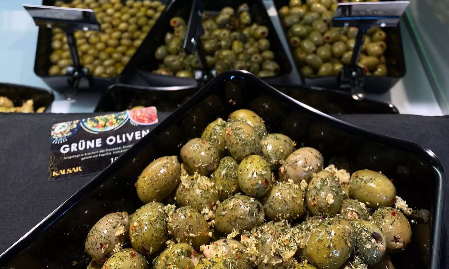 Oliven oder Creme Dips