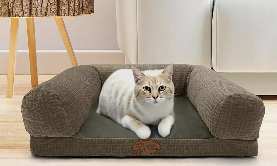 Cucce, lettini e divanetti per cani e gatti in vari modelli e misure