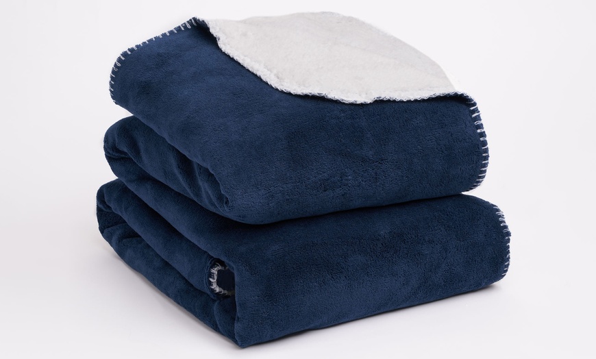 Image 15: Plain Reversible Sherpa Throw
