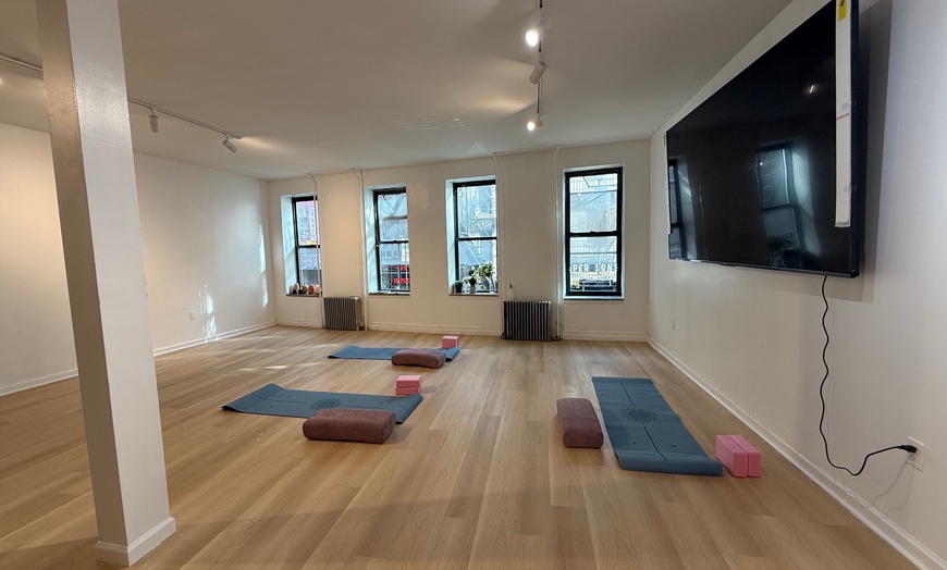 Image 1: 60-Minute Group Yoga Classes at Chinatown Yoga Inc