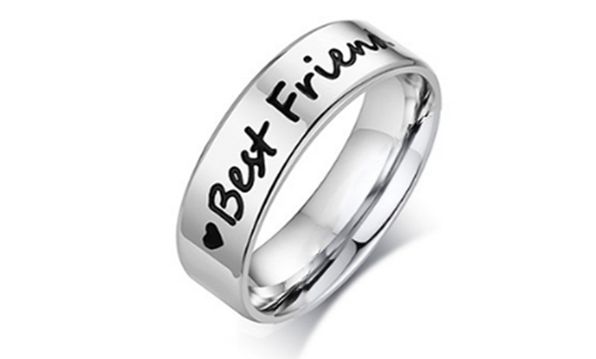 Image 9: Family and Friends Ring