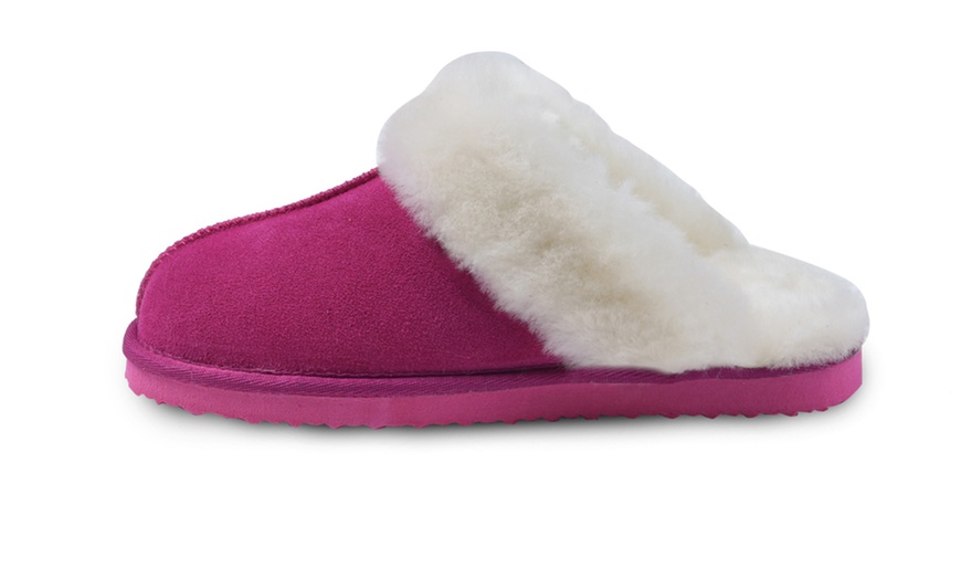 Image 12: Snow Paw Women’s Sheepskin Slippers