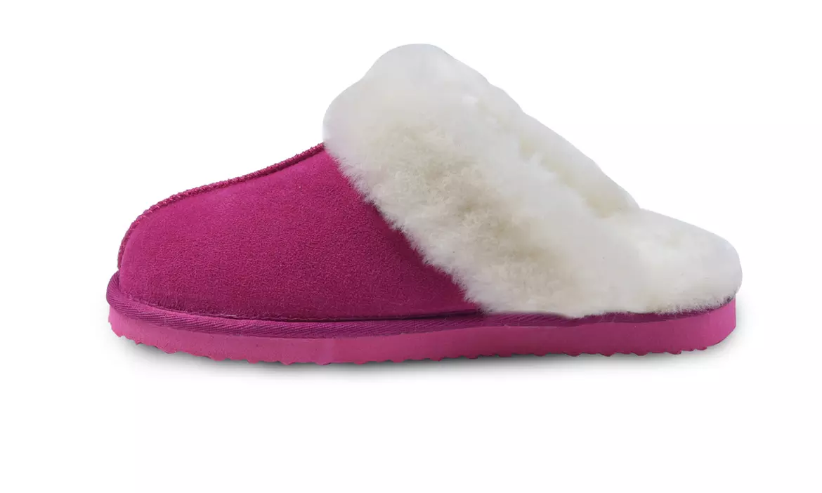 Snow Paw Women’s Sheepskin Slippers