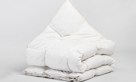 Couette en velours 4 saisons avec 90% duvet et 10% plumes de canard