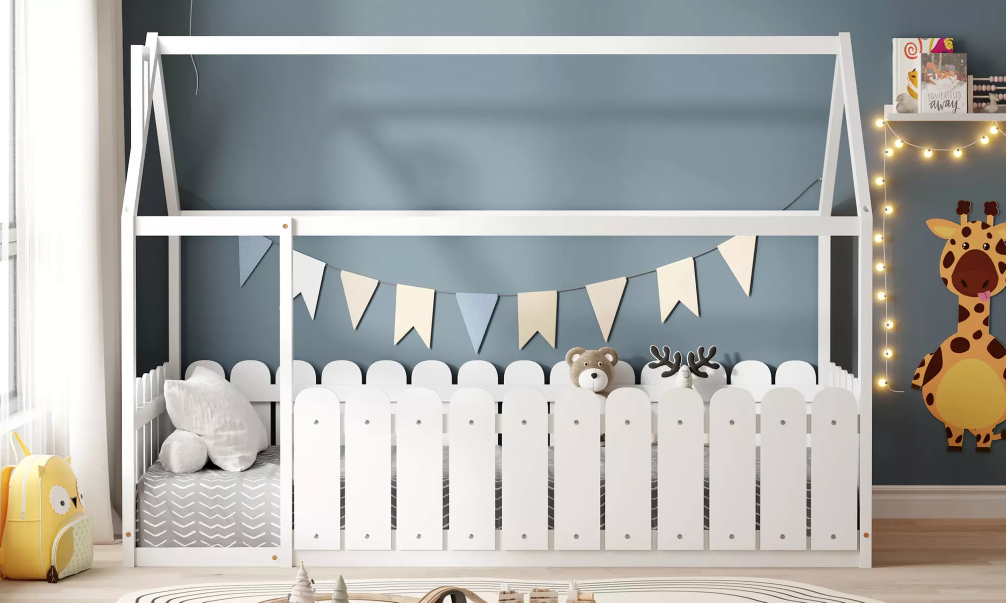 Lit cabane 90 x 190 cm "Calinou", conception en bois de pin, barrières latérales de sécurité, livraison offerte - Primary Image