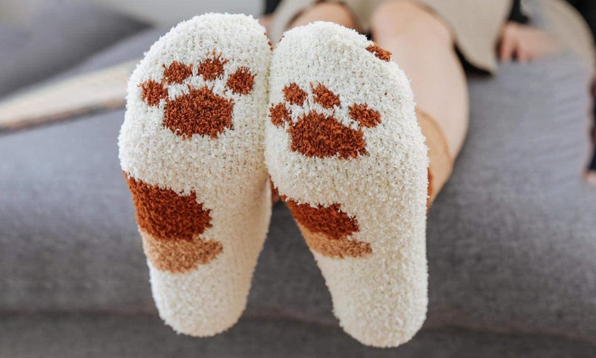 Image 13: One or Six Pairs of Fleece Cat Paw Socks