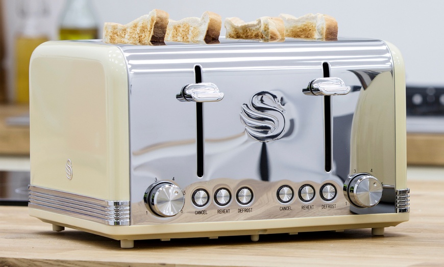 Image 11: Swan Retro Jug Kettle and Toaster