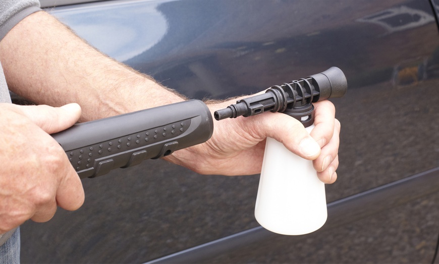 Image 6: High-Pressure Washer and Cleaning Brush