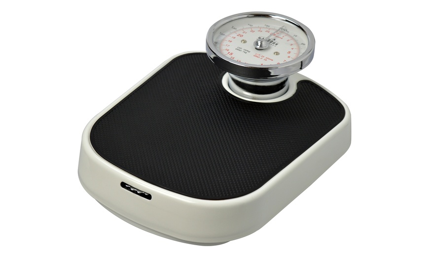 Image 12: Retro Bathroom Weighing Scales