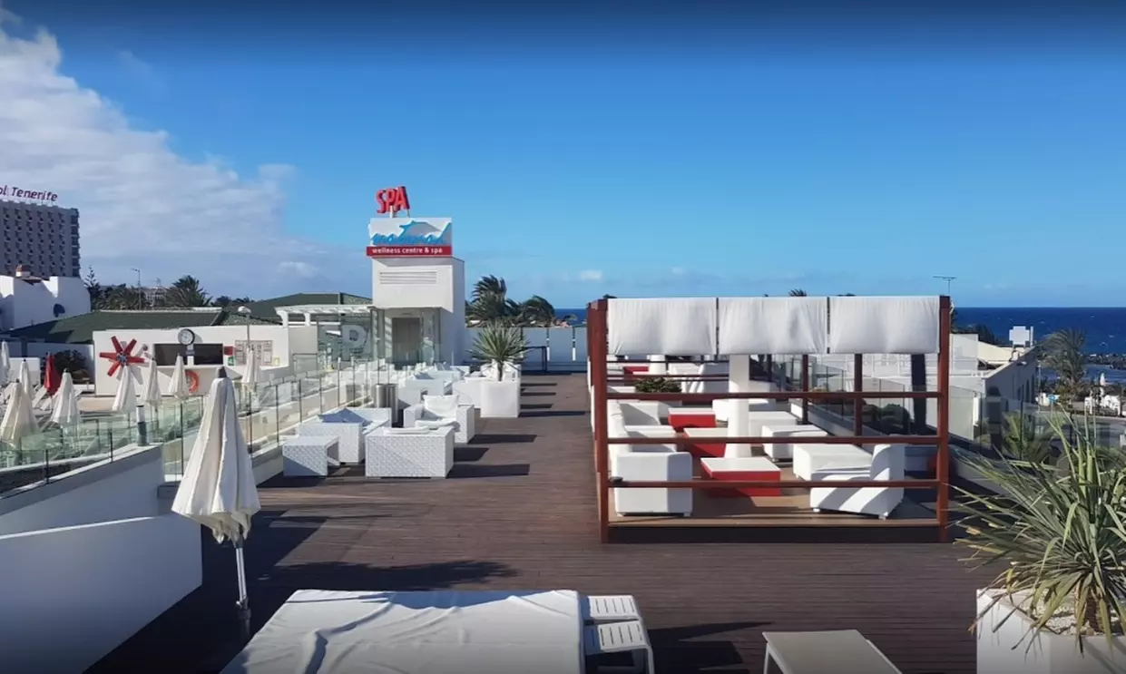 Circuito de spa de 2 horas con opción a masaje, buffet o ambos para 2