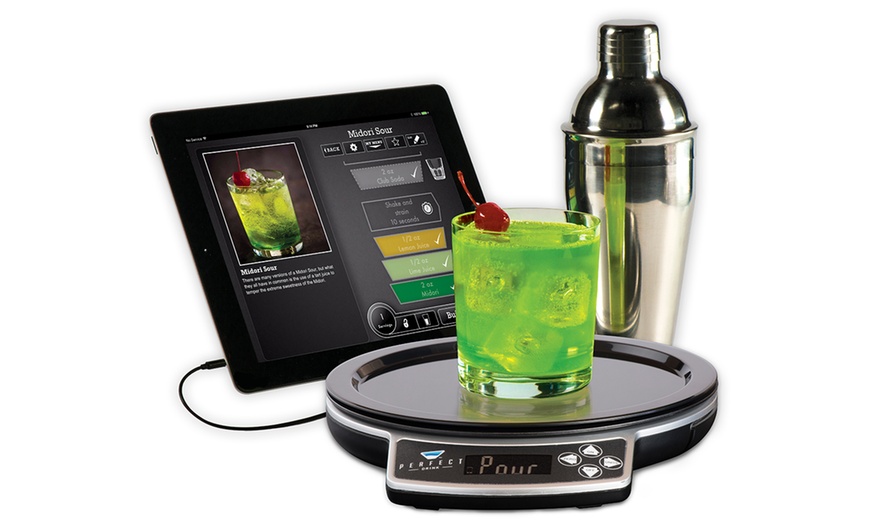 Image 1: Cocktail App and Weighing Scales