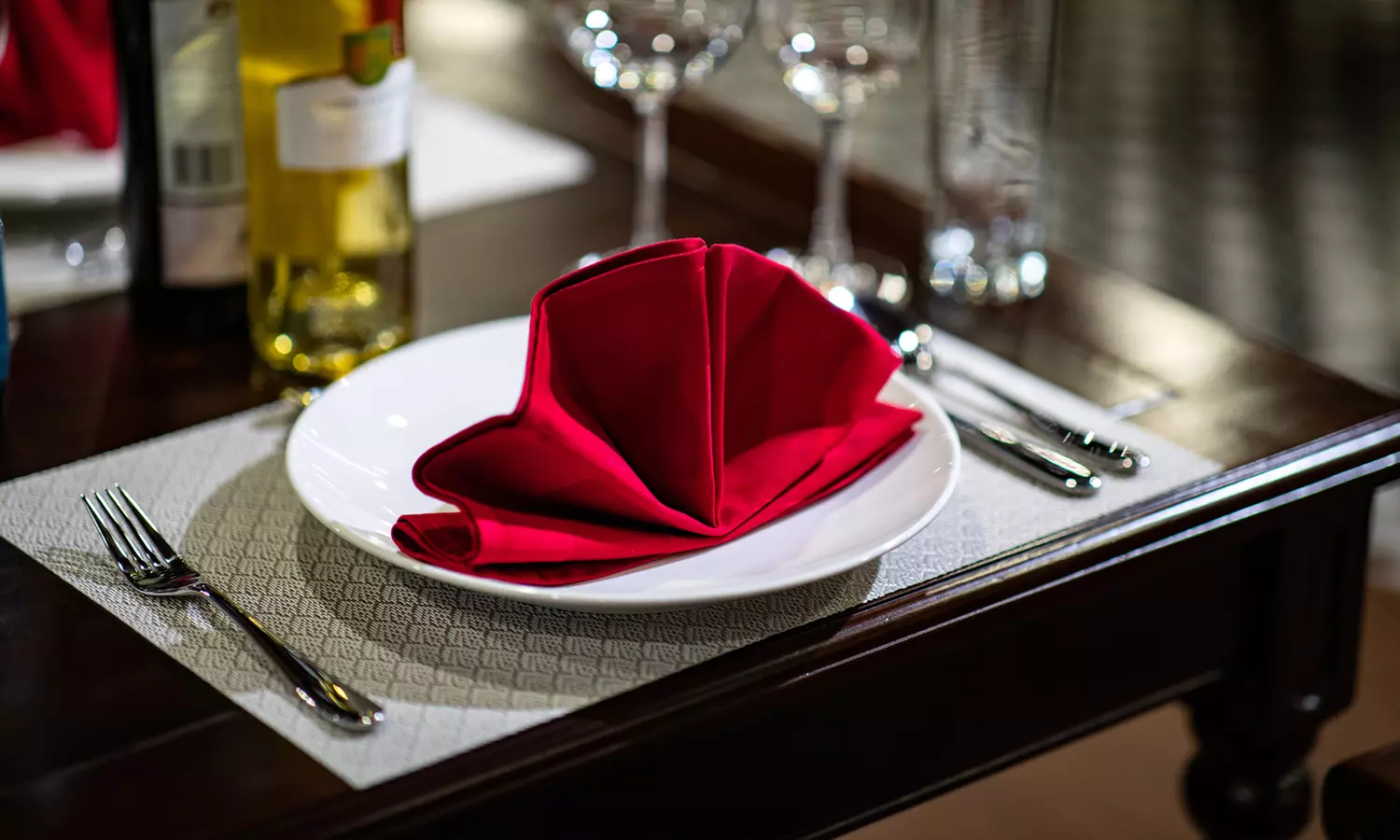 Northern Vietnam: 5 Days Guided Tour with Transportation & Water