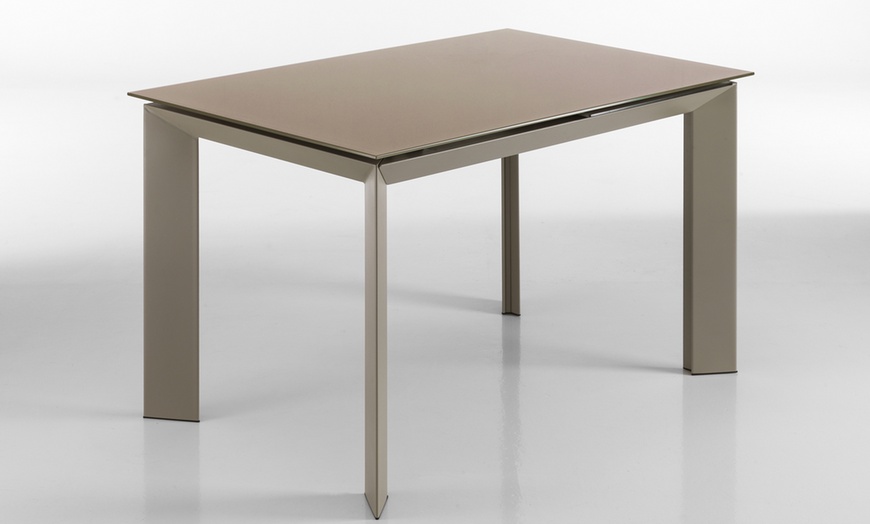 Image 10: Uitschuifbare tafel, verschillende modellen