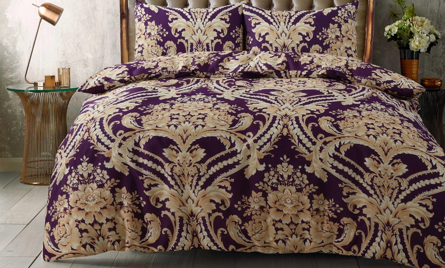 Image 1: Damask Duvet Cover Set