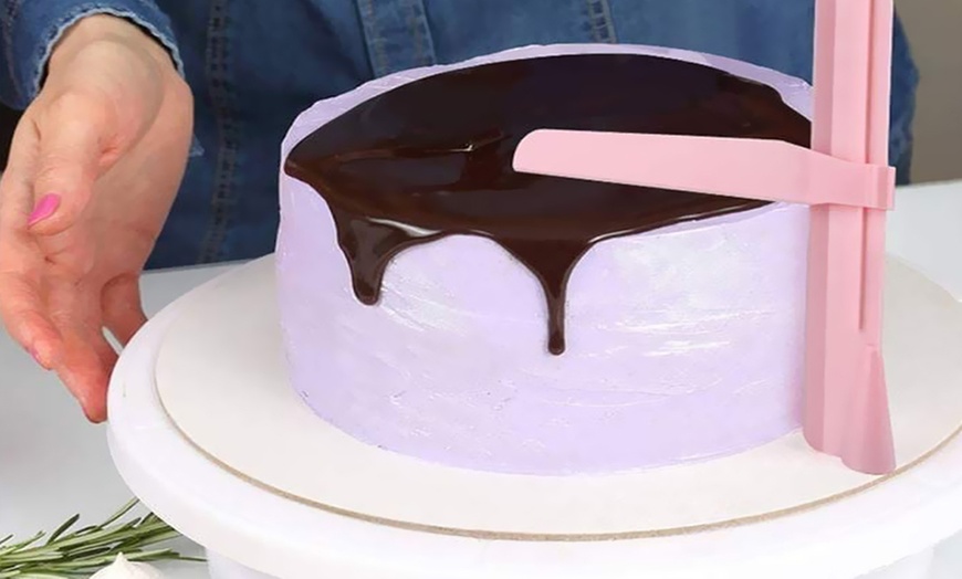 Image 5: Cake Icing Scraper