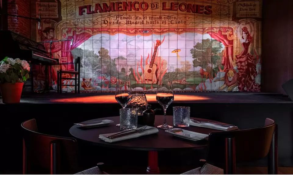 Espectáculo flamenco auténtico con consumición o Menú Tapas en Flamenco de Leones - Second Medium