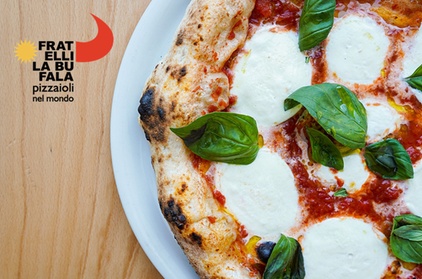 Fratelli La Bufala: menu con antipasto, pizza napoletana, birra e dolce per 2 o 4 persone (sconto fino a 65%)