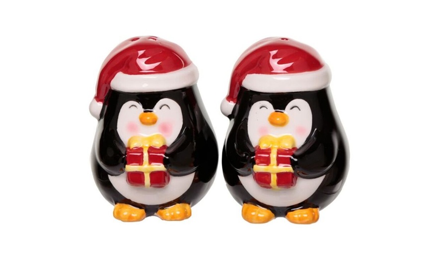 Image 3: Christmas Salt and Pepper Set