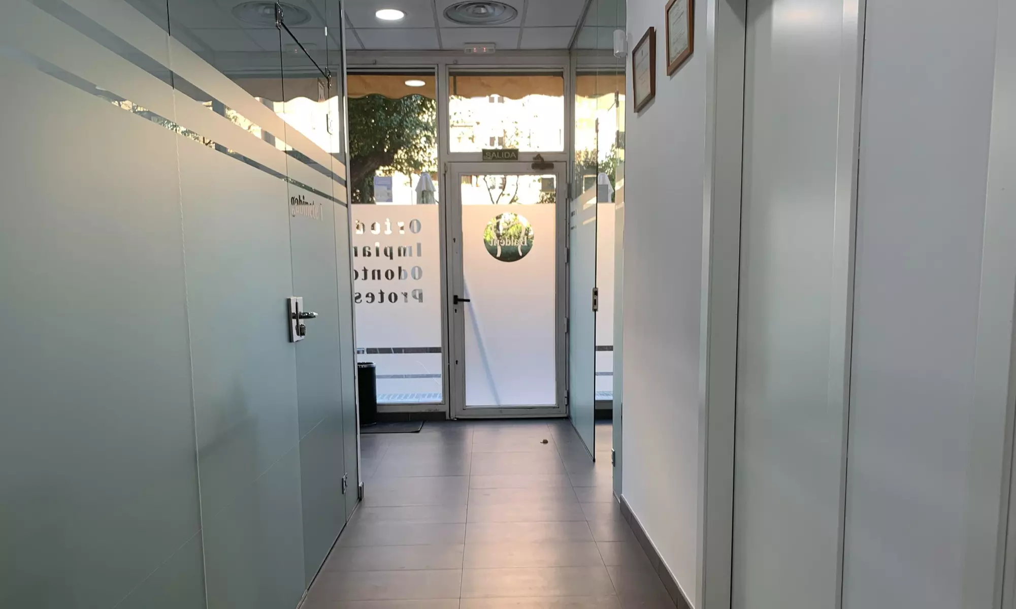 Limpieza dental o blanqueamiento