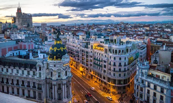 ✈ Madrid 4*: Volo diretto più 2 o 3 notti in hotel