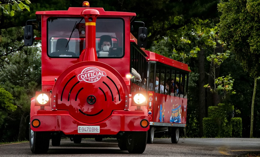 Image 1: ¡Descubre Santander a tu ritmo! Ticket de 24 h para bus turístico