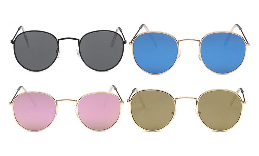 Image 1: Round-Mirrored Sunglasses