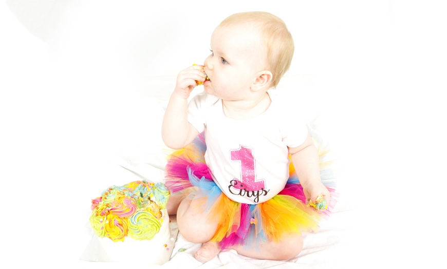 Image 3: Baby Cake Smash Photoshoot