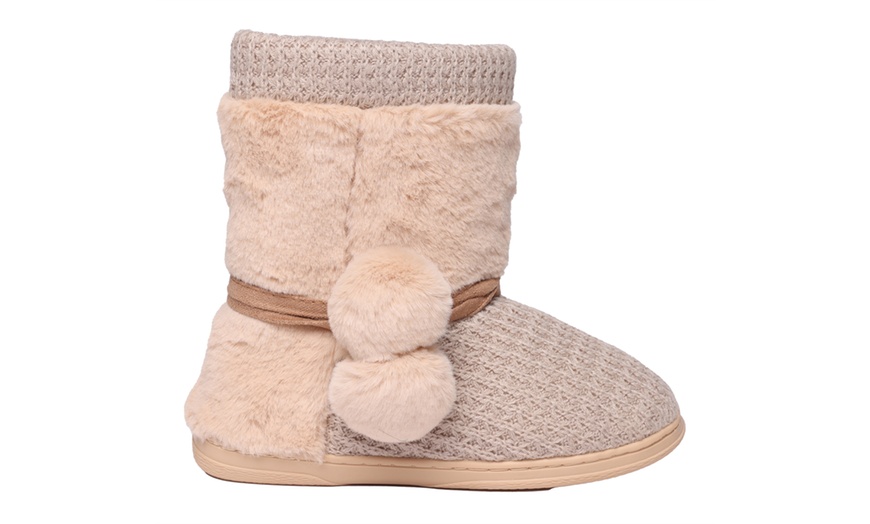 Image 3: Knitted Bootie Slippers