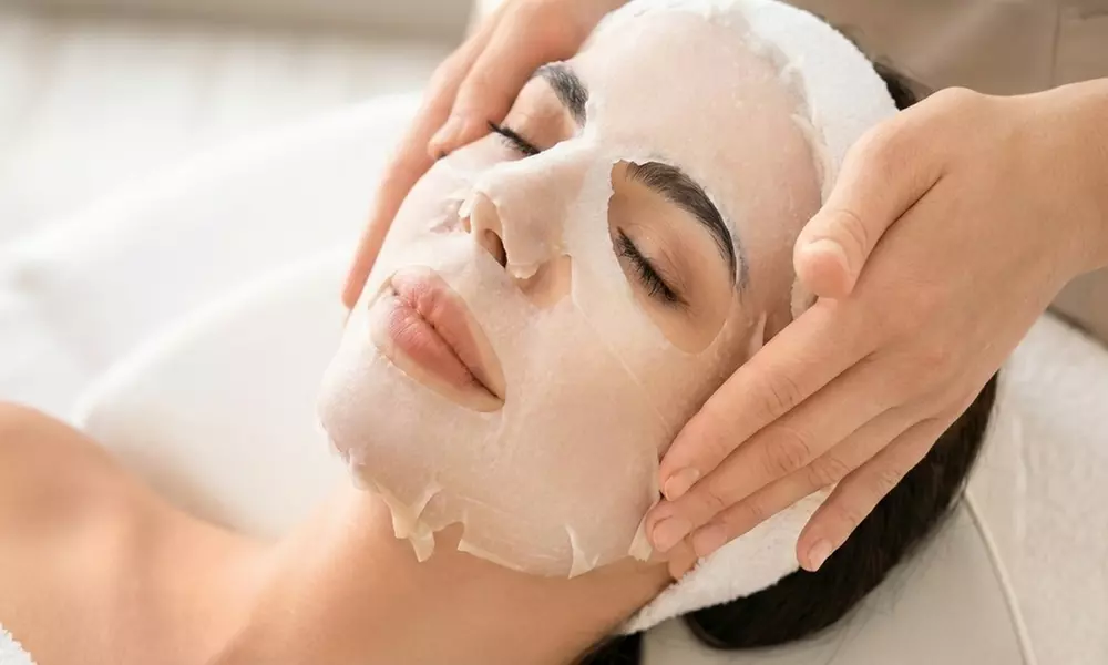 60 or 90-Min Head Spa Treatment / Deep Cleansing & Moisturizing Facial