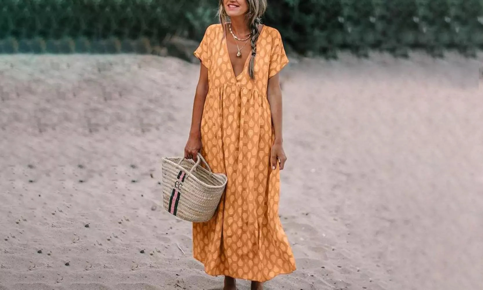 Robe longue style bohème à col plongeant, différentes tailles disponibles - Image 4