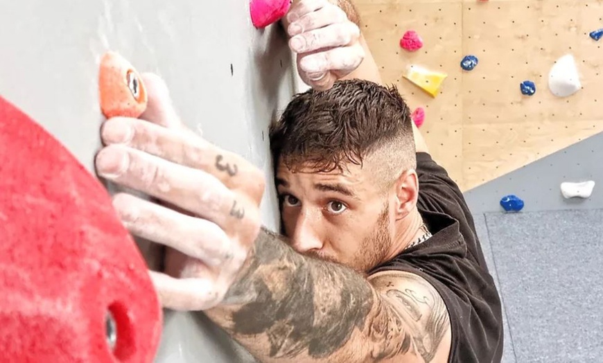 Image 6: Indoor Bouldering Induction Session