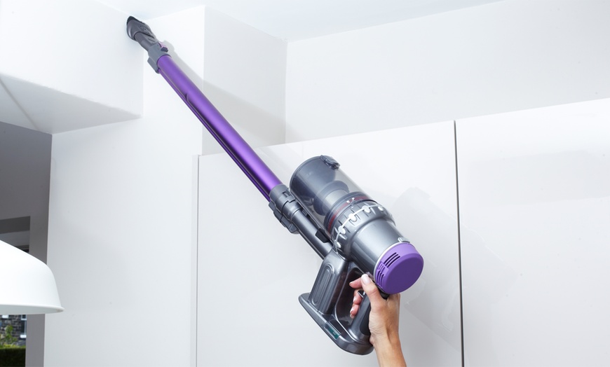 Image 2: Cordless Vacuum Cleaner