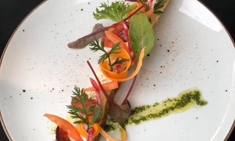 Entrée et plat du jour pour 2 personnes à 19,92 € au restaurant Le Cheval Blanc