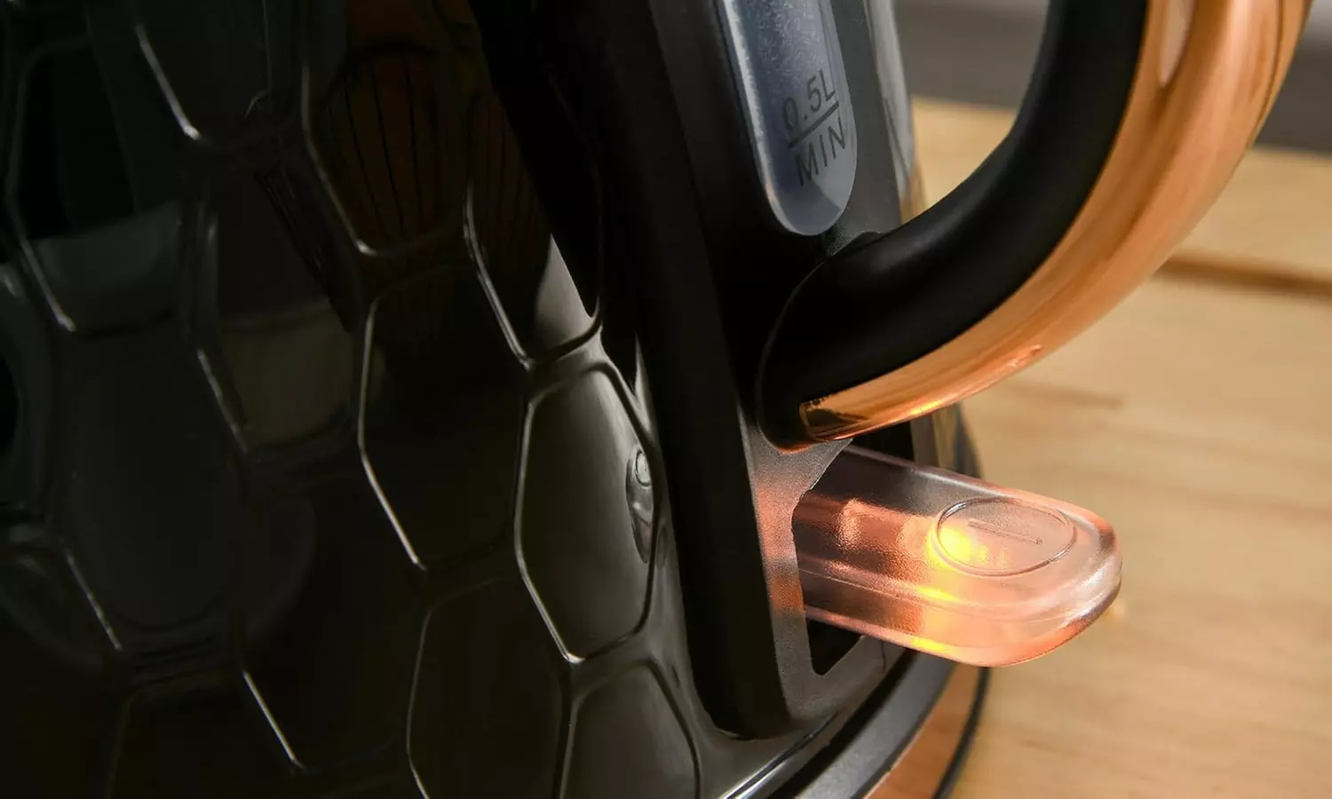 HomCom Kettle and Two-Slice Toaster Set