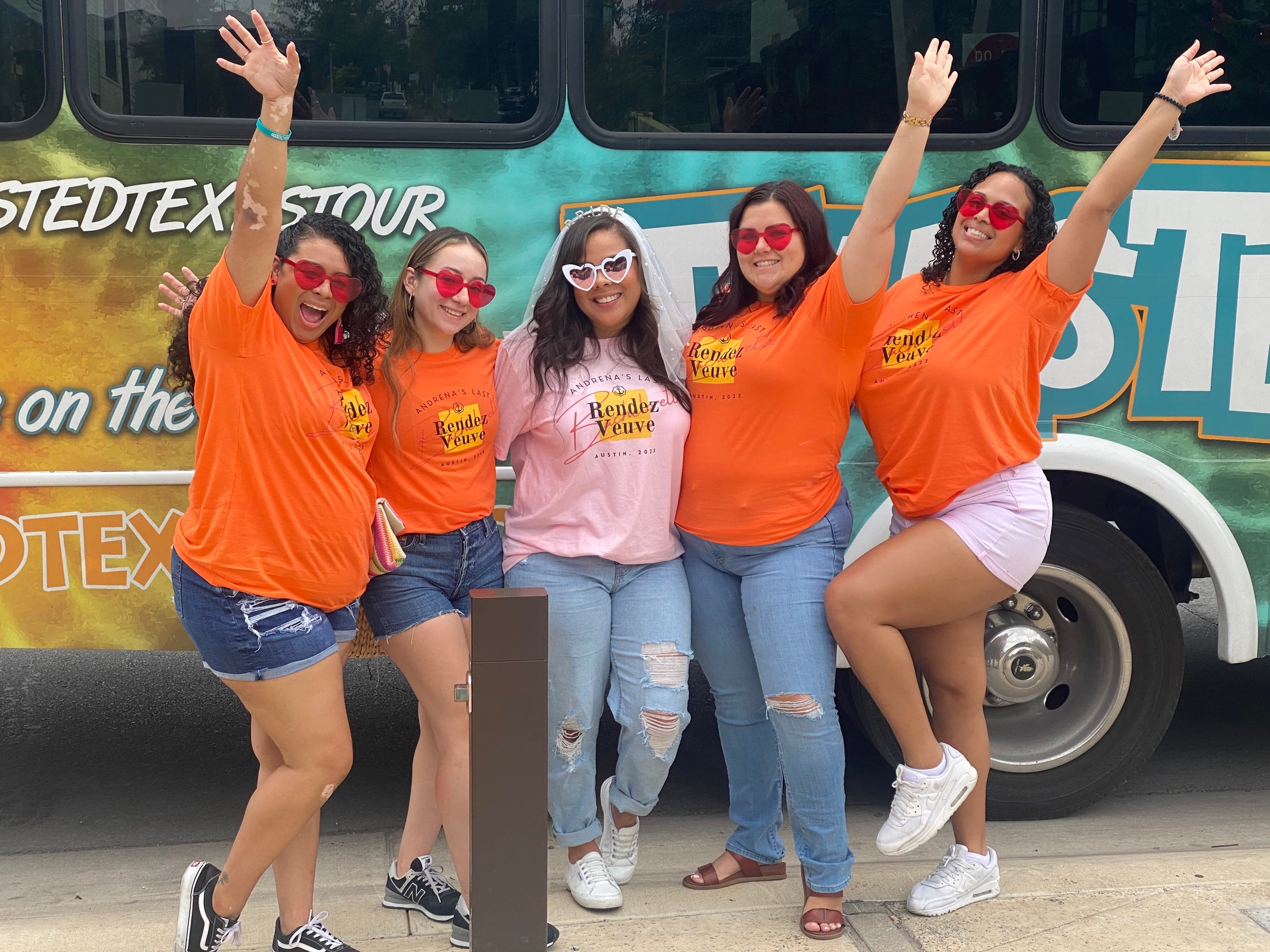 Weird Austin City Tour, The Brew Bus Tour at Twisted Texas Tours