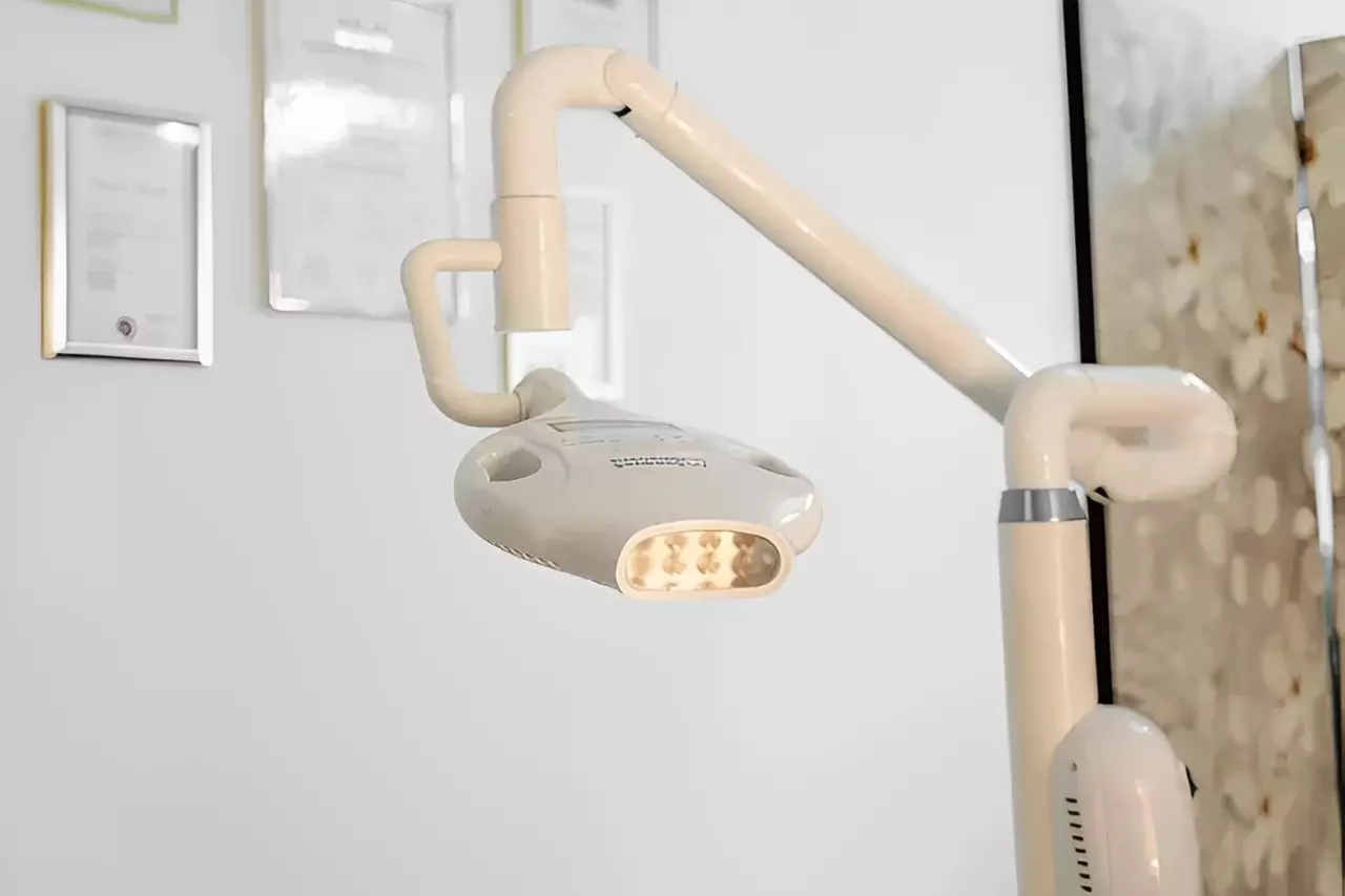 Augenbrauen- & Wimpern färben inkl. korrektur