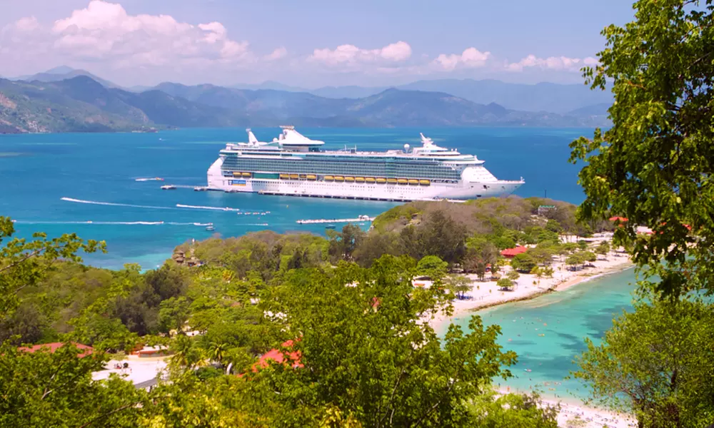 6-Night Western Caribbean Cruise from iCruise. Price per Person Based on Double Occupancy (Buy 1 Voucher/Person). - Primary Image