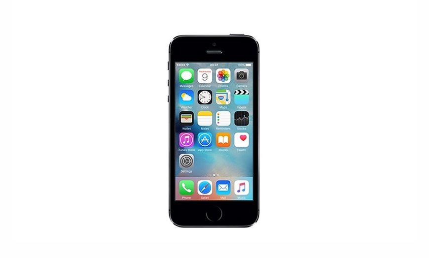 Image 4: Refurbished iPhone 5 or 5S