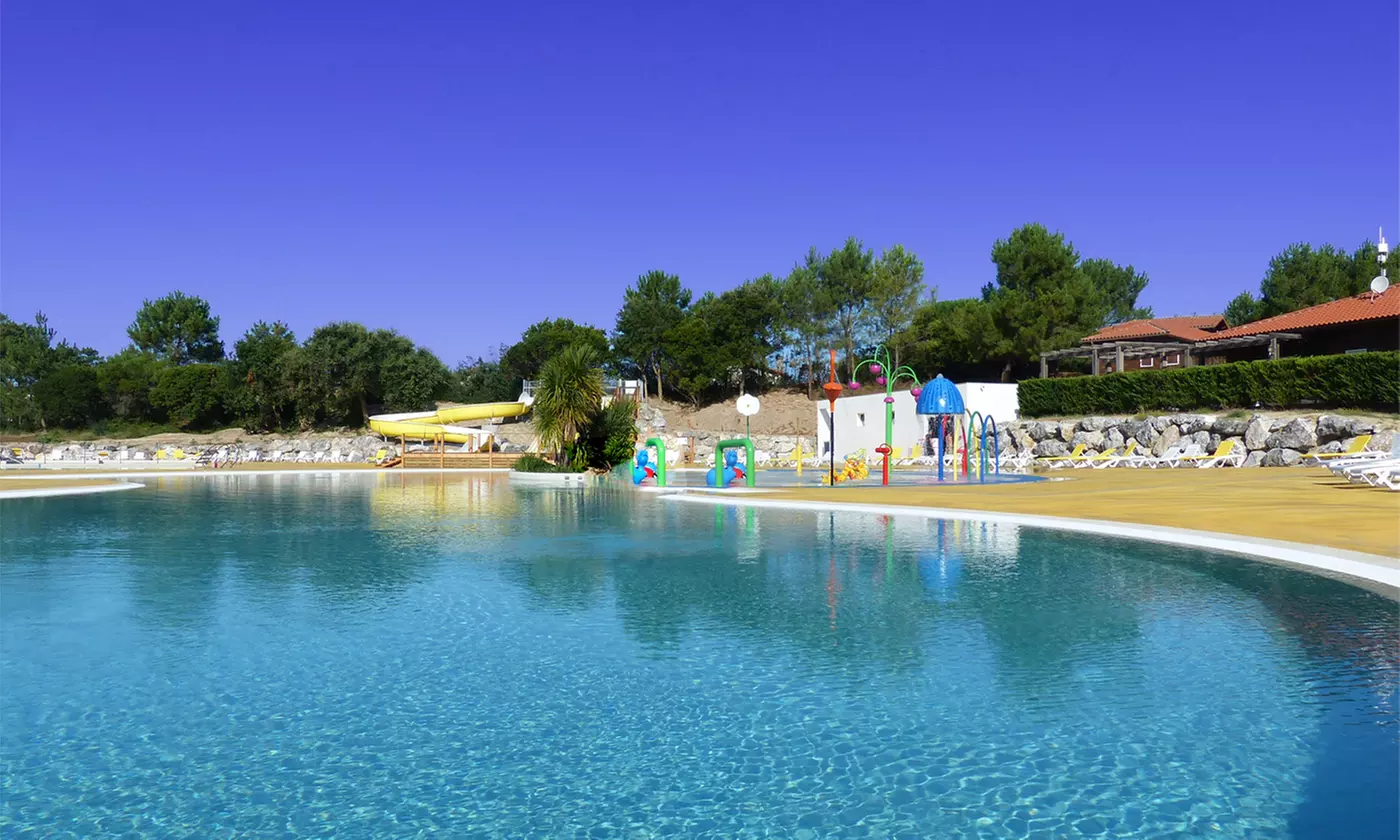 Mimizan : 7 nuits en Mobil-home pour 6 personnes avec espace aquatique et activités au Camping La Plage 4* - Primary Image