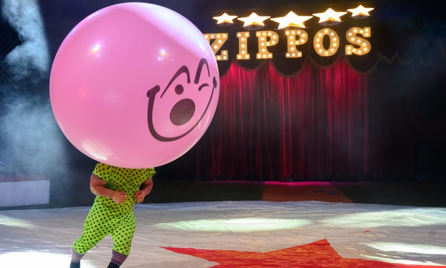 Image 7: Zippos Circus