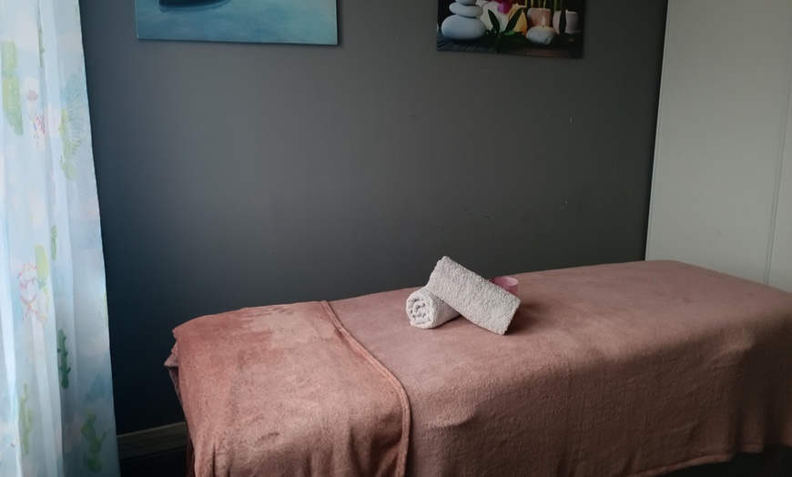 Image 1: Jusqu'à 34% de remise chez Atelier cils et massages