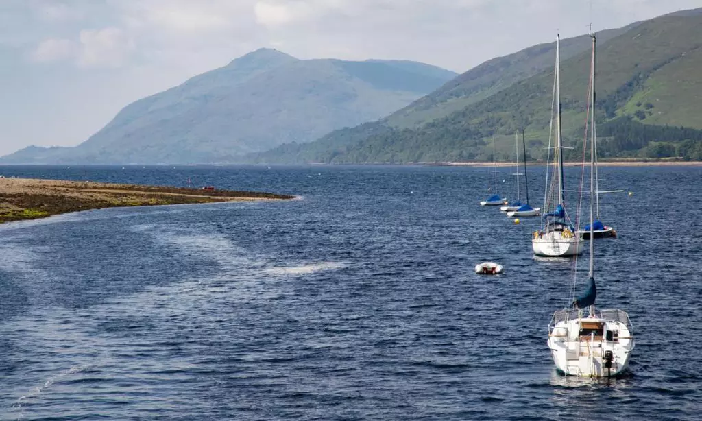 Fort William: Double or Twin room with Breakfast, £30 F&B voucher