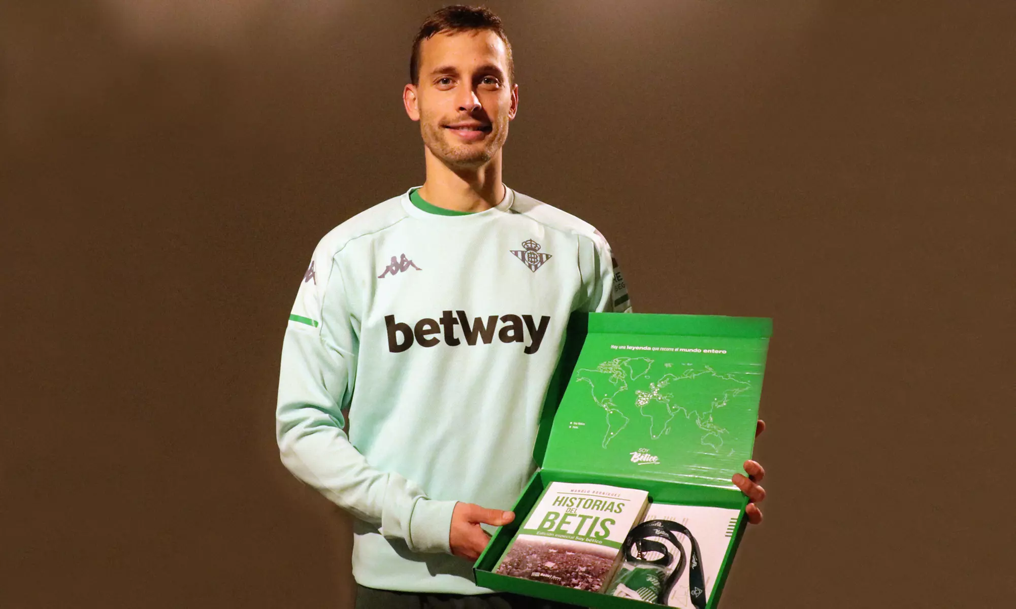 Carnet de simpatizante Soy Bético para acceder a descuentos, sorteos y prioridad para abonarse con Real Betis Balompié - Primary Image